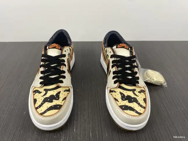 Rep TBK Tiger the of Air Jordan Year DH6932-100 OG Low 1 0616
